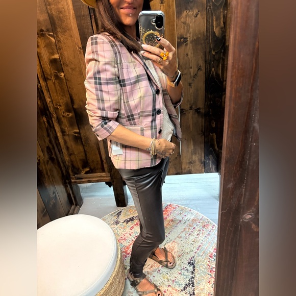 Gorgeous Pink & Khaki Plaid Blazer - Picture 2 of 11